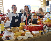 Более 132 тонн фермерской продукции реализовали на гастрономическом фестивале «Сыр! Пир! Мир!»
